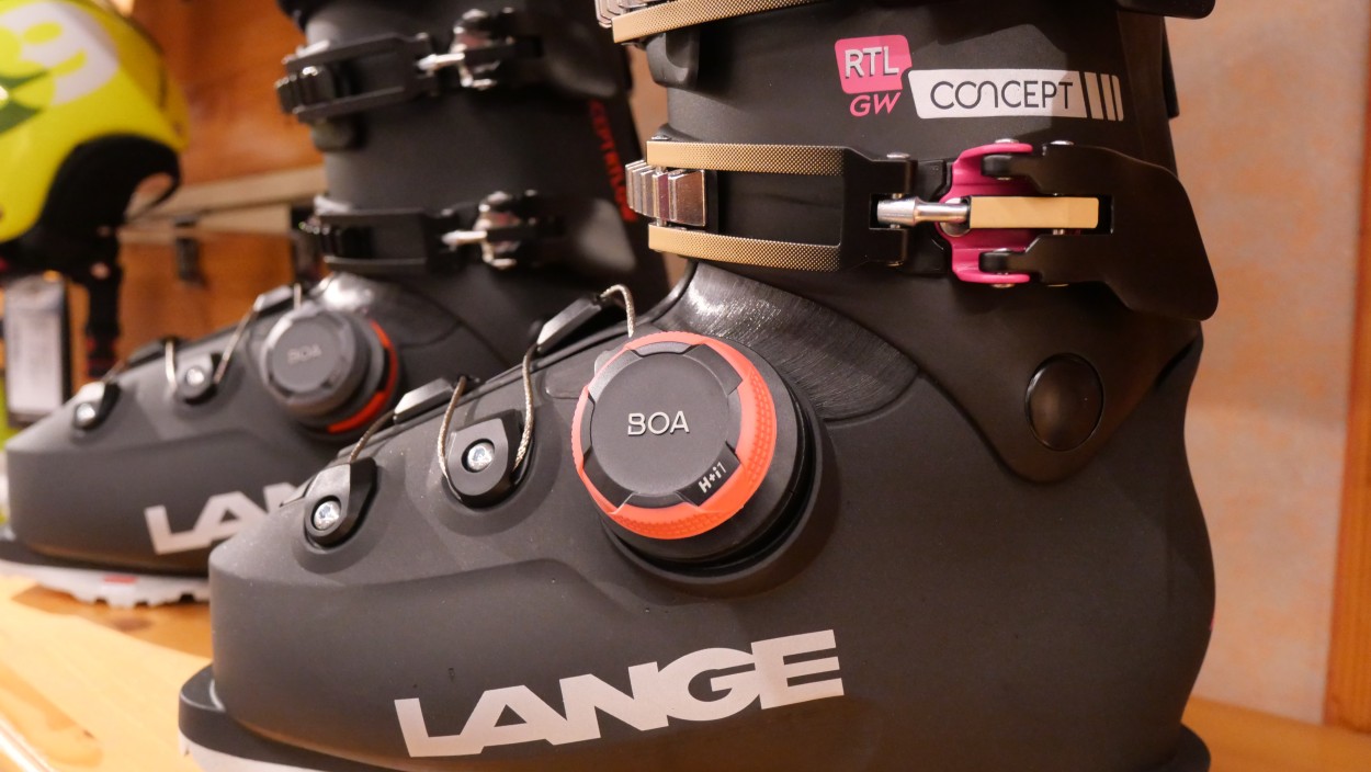 Rent your skis in Morzine with  Bergerski